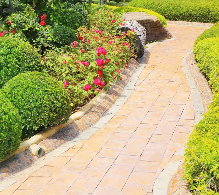 Embellissement espaces, allées, terrasses, esthétique et fonctionnel.